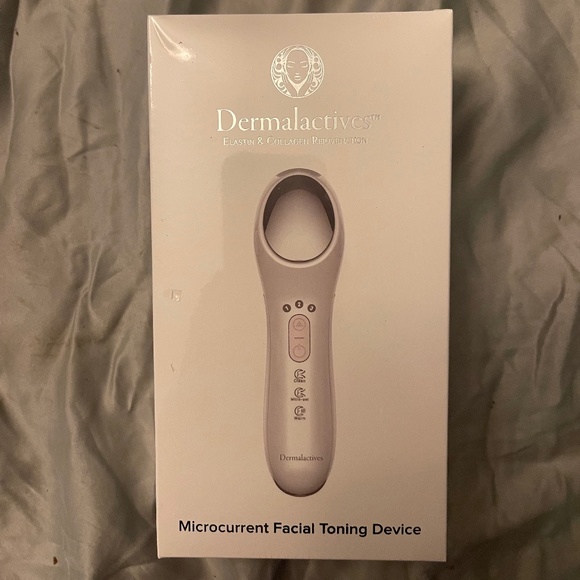 Dermalactives Facial Toning Device - Picture 2 of 5